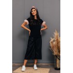 FW23-Σετ Γυναικείο  (2 τεμαχίων) Zip Culotte Δερματίνη Mαύρο   & Μπλούζα Κοντομάνικη με Ροζ Φτερό