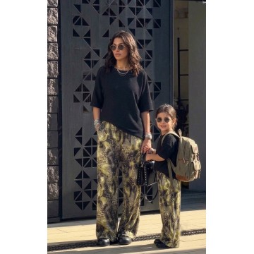 FW27-set (4 τεμαχίων) Γυναικείο & Παιδικό Παντελόνι Βελουτέ Print Lime Animal & Μπλούζα Boxy Ριπ