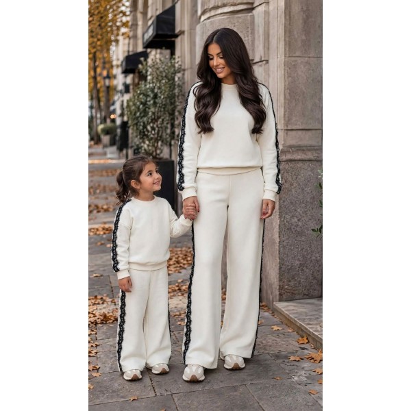 FW27-set (4 τεμαχίων) Γυναικείο & Παιδικό Φόρμα Scuba Εκρού Δαντέλα