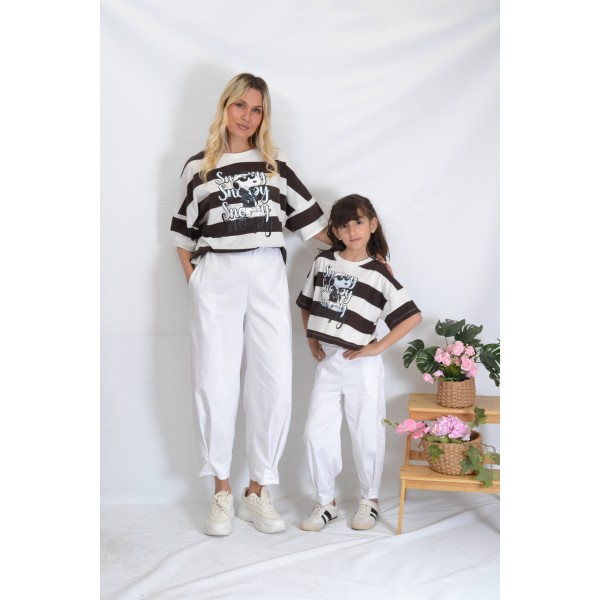 SS26-set  4 τεμ. Γυναικείο & Παιδικό Παντελόνι Baggy Καπαρντίνα Λευκό & Μπλούζα Boxy Ριγέ Καφέ SNOOPY